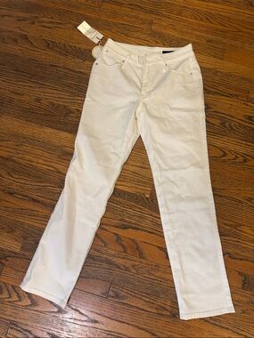 Women's Straight-Leg Jeans in White